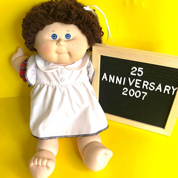 Rare Vintage 25th Anniversary 2007 Cabbage Patch Doll - Limited Availability - Nostalgic Collectible - Excellent Condition - Authentic Charm