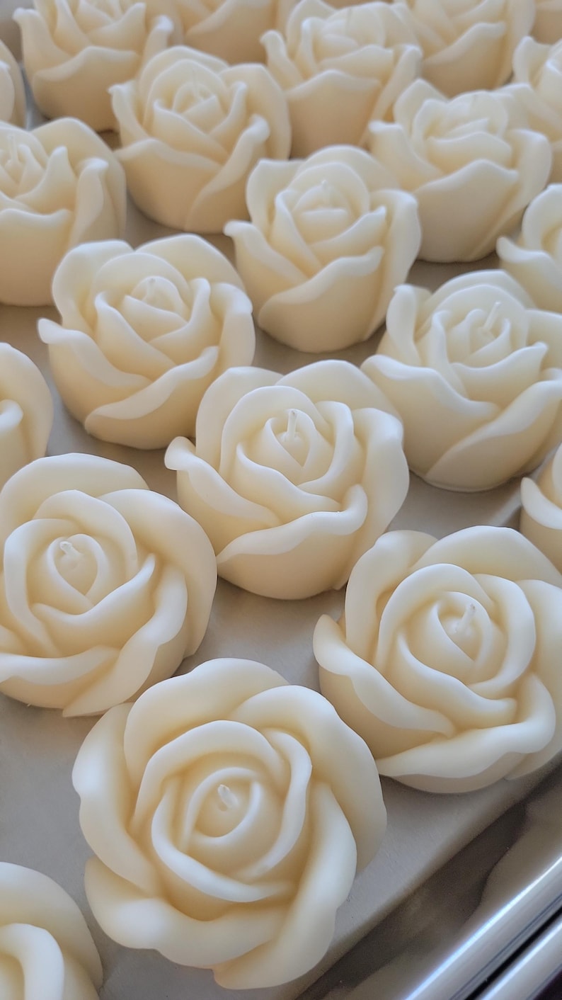 Rose shaped candle, Mother's day gift candle, Gift for mom, handmade natural soy wax candle, non-toxic image 2