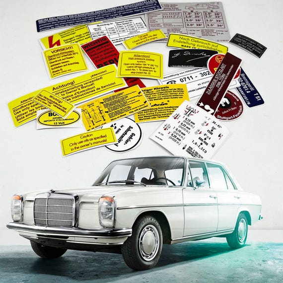 メルセデスベンツW114用前期用テールレンズ左右セット美品 メルセデスベンツ W114 W115 修復警告注意エンジンベイステッカー
