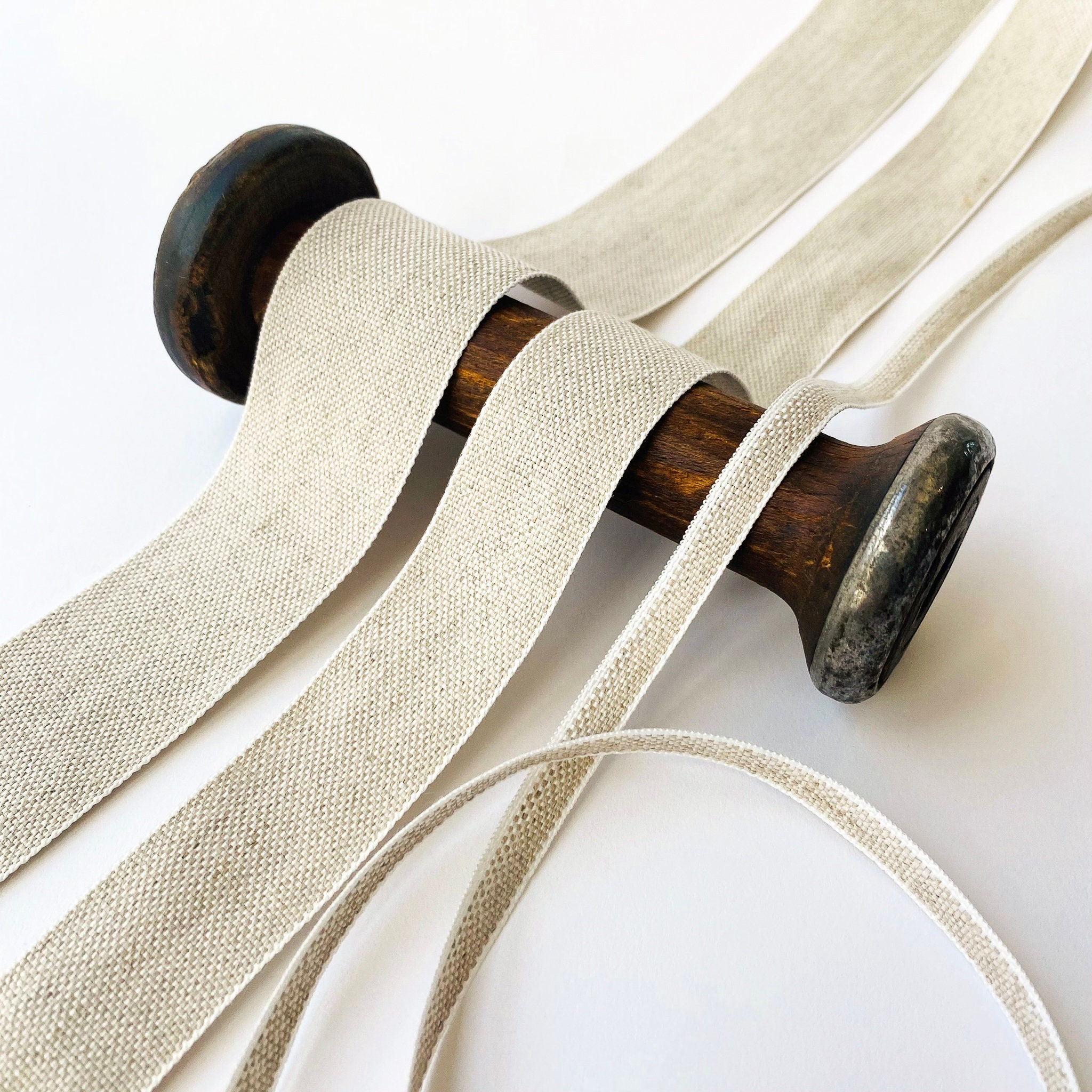 Leinen Band, shabby chic trimmen, rustikale natürliche Hochzeit Band Borte trimmen.  5 Breiten - Meterware