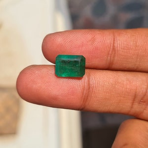 Natürlicher facettierter Smaragdschliff-Smaragd Glänzender lebendiger grüner Smaragd Zertifizierter Smaragdschliff-Smaragd 11 × 8 MM Loser Smaragdschliff für Schmuck 3,4 CT