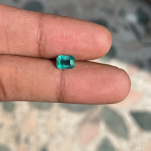 Natural Faceted Emerald Certified Emerald Octagon Loose Emerald Cut Emerald Vivid Green Emerald 6.7*5 MM Emerald Fir Ring And Jewellery 1 CT