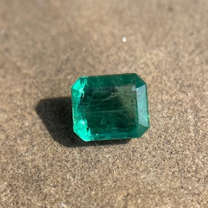 Natural Faceted Emerald Certified Emerald Octagon Vivid Green Emerald Cut Emerald Loose Emerald Octagon 6*5MM For Ring And Jewellery 1.1 CT