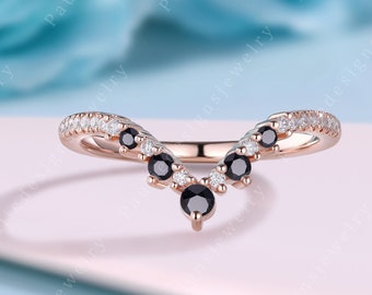 Vintage Black Onyx Wedding Band, 14K Rose Gold Stacking Matching Bridal Ring, Unique Curved Moissanite Wedding Ring, Anniversary Gift