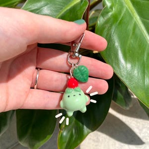 Portachiavi a forma di rana fragola (con sederino!) // Figurina in pasta polimerica fatta a mano