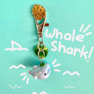 Portachiavi squalo balena // Figurina in argilla polimerica fatta a mano