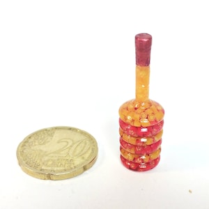 Dollhouse miniature 1/12 A bottle of pickled hot pepper, pickled vegetables.
