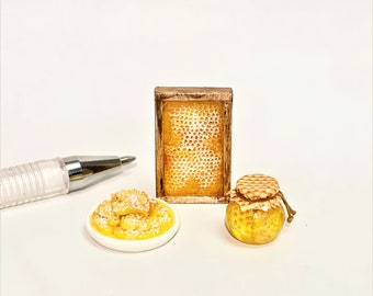 Dollhouse miniature 1:12 Honeycomb! House bees.