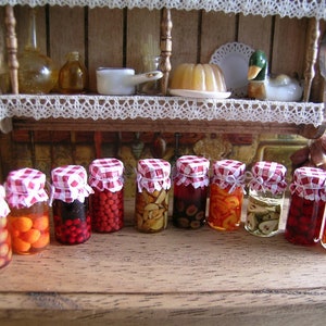 Reallistic Dollhouse 1/12 miniature jars of jam