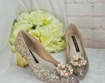 Champagne gouden glitter bruidsschoenen met blokhak en parel broche decoratie UK5/US7.5