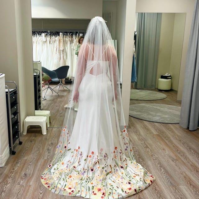 Embroidered Floral Wedding Veil: White or Ivory Tulle  display picture 1