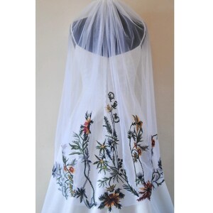 Floral Wedding Veil: Colorful Flower Lace Applique, Silver Comb