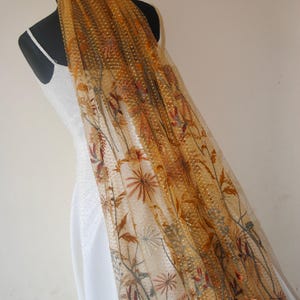 Floral Wedding Veil: Colorful Flower Lace Applique, Silver Comb