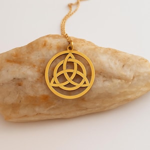 TRIQUETRA Necklace, 925 sterling silver Personalized Triple Knot Coin Necklace, Layered, Irish Knot Jewelry, Celtic Knot Necklace