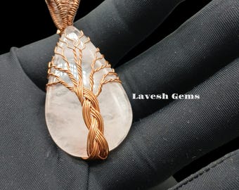 Ciondolo a forma di pera in quarzo rosa: gioielli con albero della vita in filo di rame