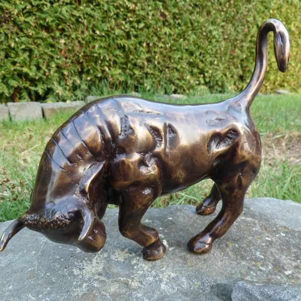 IDYL Bronze-Skulptur Stier