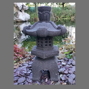 IDYL stone lantern lamp Yukimi made of lava stone | frost-resistant | height 50 cm | solid natural product | decorative for living room, suitable for tealights