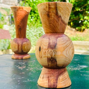 Small VASE in SEQUOIA, artisan, woodturner, unique piece, handmade, France Moodwood.