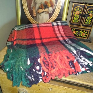 Stunning vintage / TARTAN PICNIC BLANKET/ throw Retro  design country Interiors perfect gift country cottage campervan picnic beach blanket