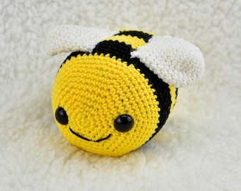 Schema all'uncinetto per un'ape (PDF in tedesco e inglese)