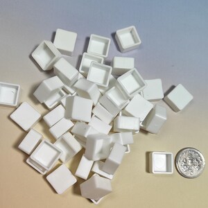 Empty Square Mini Watercolour Pans - White or Transparent Plastic 0.5 ml Paint Pans for Custom Palettes | 10, 20, 50 or 100 Pieces