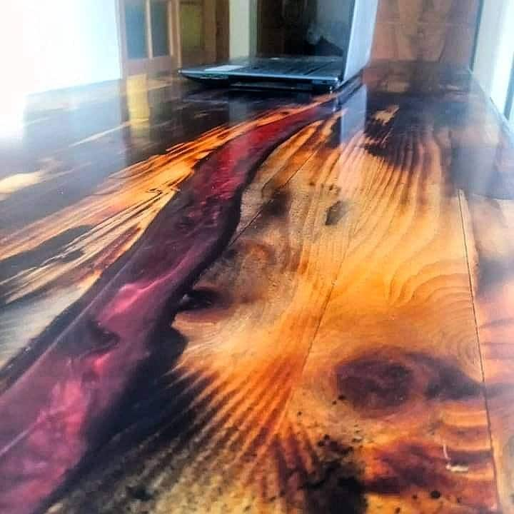 Table en Bois et Résine Epoxy