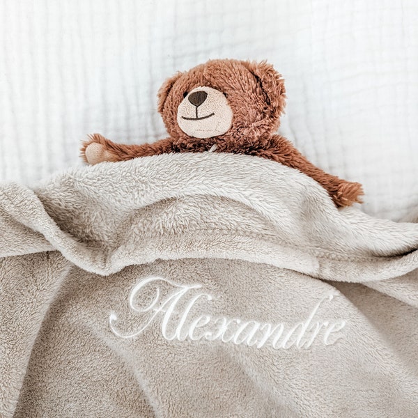 Baby name blanket with personalized embroidery for baby girls & boys. New baby gift box. Newborn baby blanket with name. Baby Christmas gift