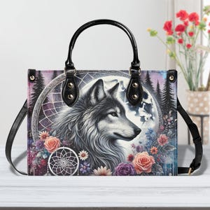 Celestial Wolf Dream Tote - Vegan Leder, Crossbody oder Schulter tragen |Abnehmbarer Riemen | PU-Leder Handtasche | Mehrere Größen und Farben |
