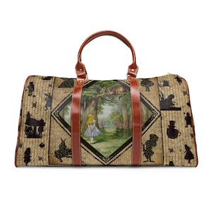 Vintage Alice im Wunderland Wasserdichte Reisetasche. Übernacht Reisetasche.