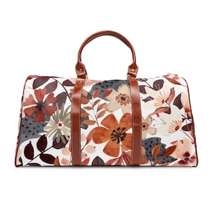 Wasserdichte Reisetasche für Frauen mit Blumen. Übernacht Reisetasche. Handgemachte Ledertasche.