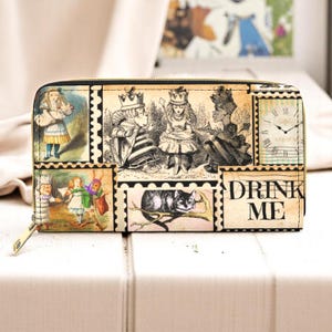 Vintage Briefmarken Alice im Wunderland Geldbörse. Damen Geldbörse. Geschenk für sie. Leder Portemonnaie. Geldbörse. Kundenspezifisches Portemonnaie