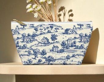 Toile de Jouy Accessory Pouch: Vintage-Inspired Cosmetic & Travel Bag