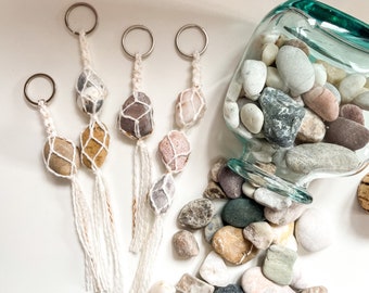 Macrame Sea Pebble Keychain Nautical Gift for Beach Lovers Coastal Beach Hotel Decor