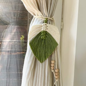 Leaf Shaped Macrame Curtain Tieback with Wooden Beads for Modern Boho Look, Curtain Holdback Curtain Accessory