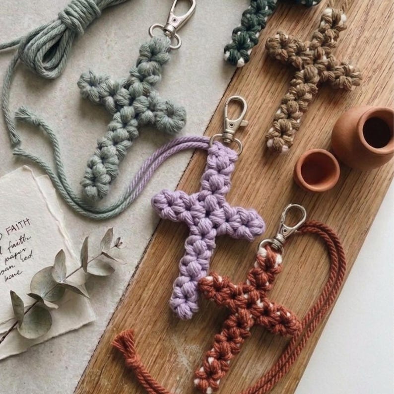 Macrame Cross Keychain Pattern, DIY Macrame Tutorial PDF, Flower Cross ...