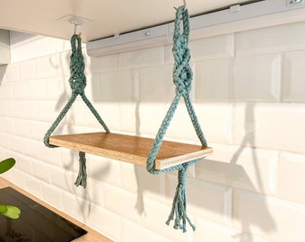 Étagère Macramé pour Cuisine Sous Placard Etagère Suspendue Porte Essuie Tout Papier en Tissue Décoration Bohème