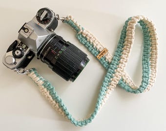 Multi Colored Custom Macrame Camera Strap, Personnalized Photographer Gift Strap, Sturdy and Soft Macramé Bag Strap