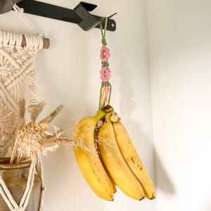 Macrame Banana Holder with Wooden Beads, Floral Design Fruit Hammock for Kitchen Storage and Counter Organization