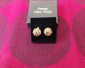 Cold plated stud earrings designed Liisa Vitali in Finland