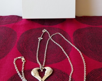 Fascinant collier Dearest