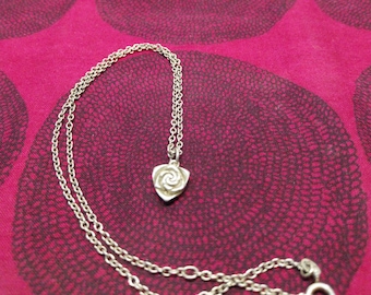 Beautiful vintage Rose necklace made of silver