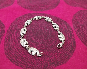 Silver Kalevala bracelet called the Bear