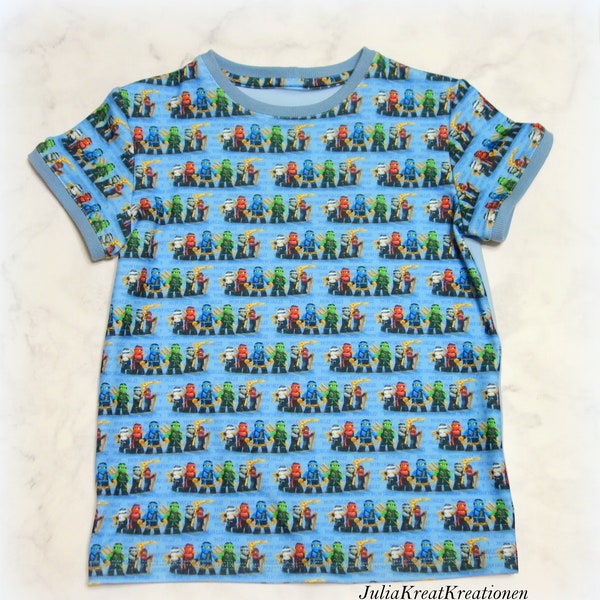 NINJAGO T-Shirt Sommershirt Gr. 122 blau Ninjago Figuren
