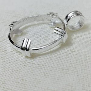 Colgante de bisel redondo de plata de ley 925 en bruto: engaste de conector de moneda