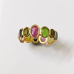 Anillo de eternidad de turmalina múltiple hecho a mano: plata de ley 925 con destellos de oro de 18 k