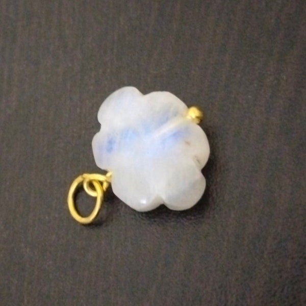 Pendentifs nuage de pierres de lune arc-en-ciel naturelles, Pierre de lune percée, Pierre de lune nuage, Nuages d'or, Pendentifs nuage de pierres de lune, Nuage de pierres précieuses