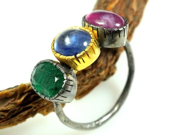 Anello fatto a mano in argento sterling con pietre preziose multiple: zaffiro, rubino, smeraldo