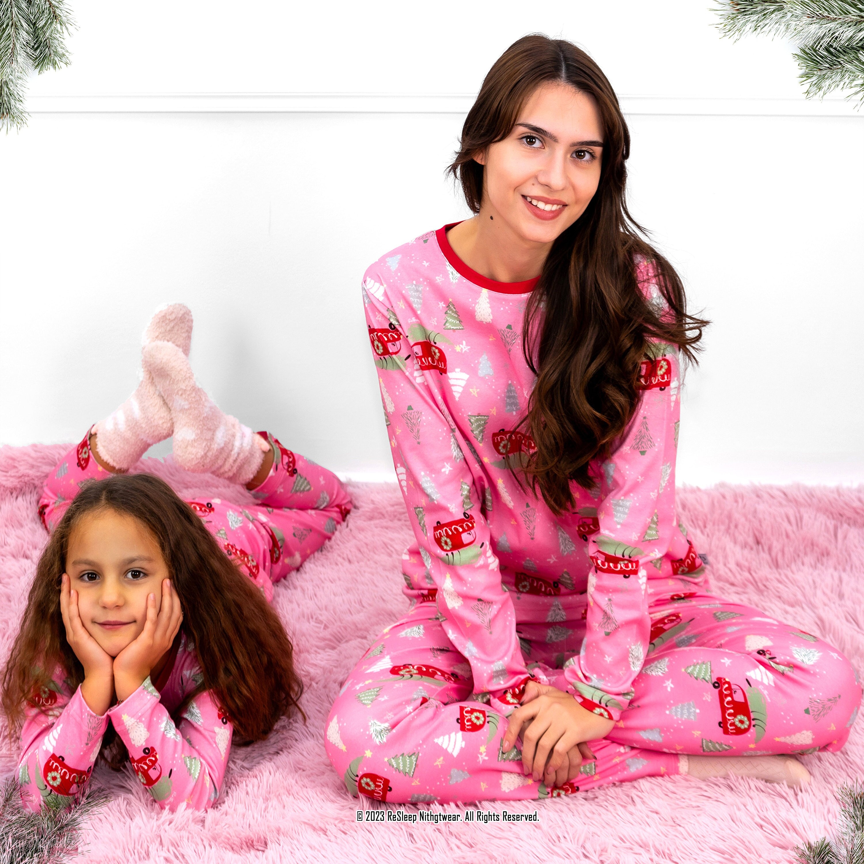 𝙻ounge Set for Women Family Soild Blue Velvet Pajamas for Adults Kids  Holiday Home Family Sleepwear Set （for Mom） at  Women's Clothing store