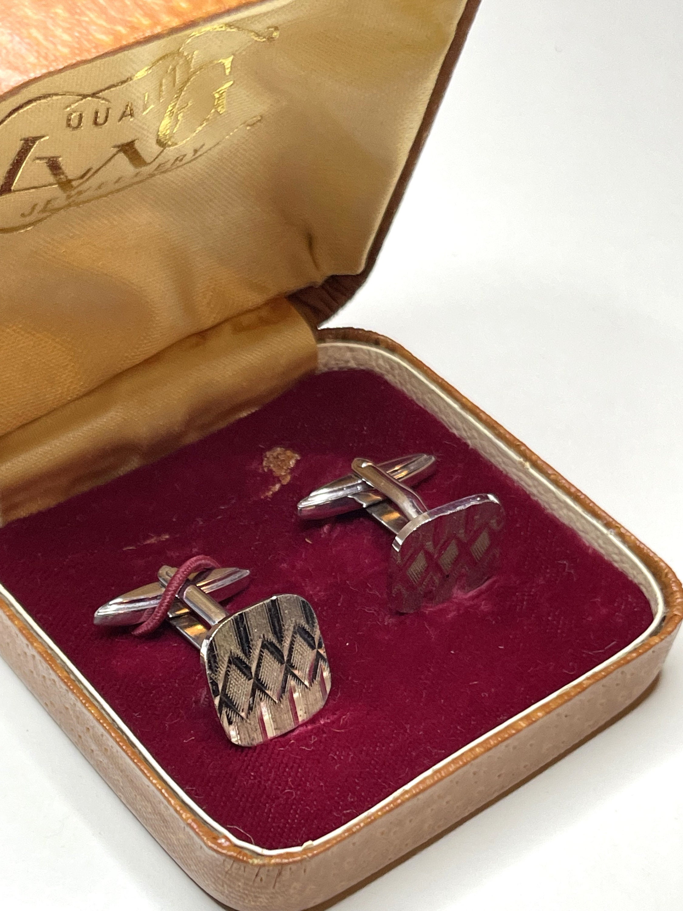 Sterling silver diamond-cut cuff links hallmarked London 1970-71 Lawson. Ward and Gammage in original box