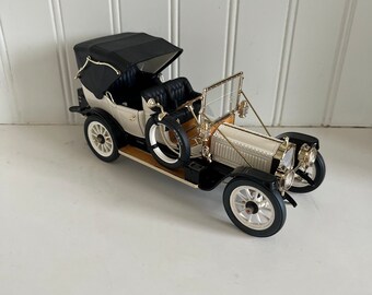 Vintage Franklin Mint Die Cast Car-the 1912 Packard Victoria Model